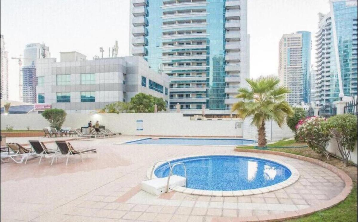 Luxury Apartments In Dubai Marina Exterior photo